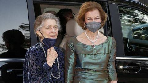La reina Sofía vuelve a la catedral en la que se casó y luce un collar muy especial en la boda de Philippos y Nina Flohr