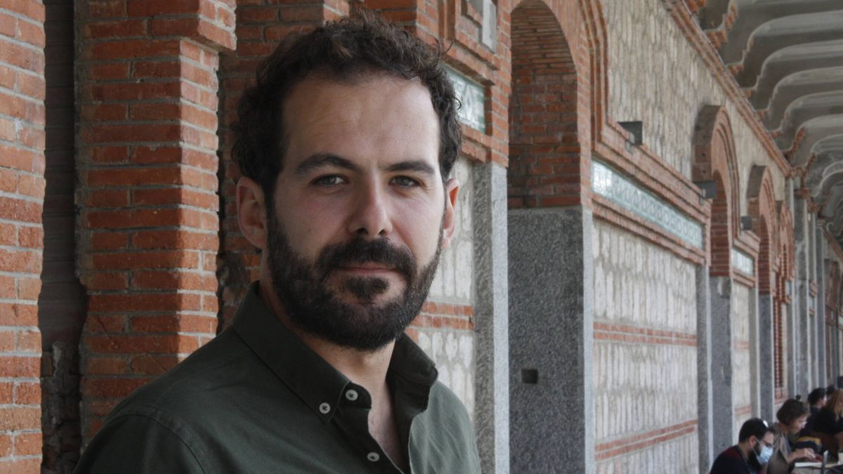 El físico español que analiza con gráficos su vida: "Llevo 16 años buscando la felicidad"