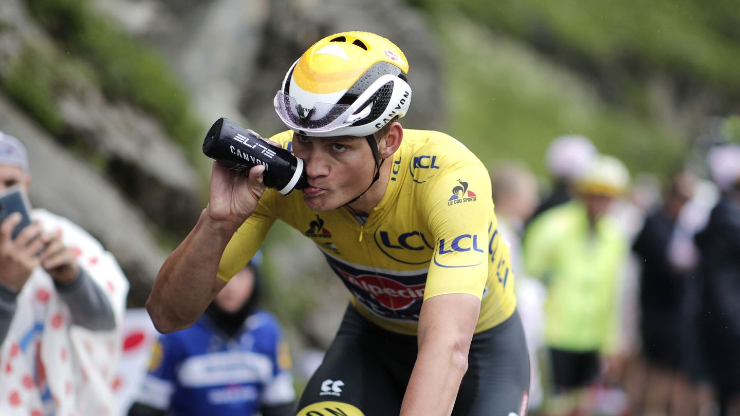 Van der Poel, durante una etapa del Tour. (Reuters)