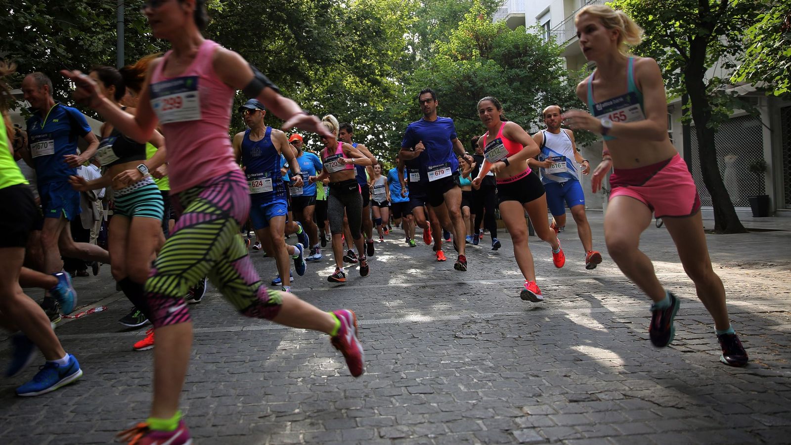 Foto: Participantes en un evento de 'running' en Atenas, Grecia. (EFE)