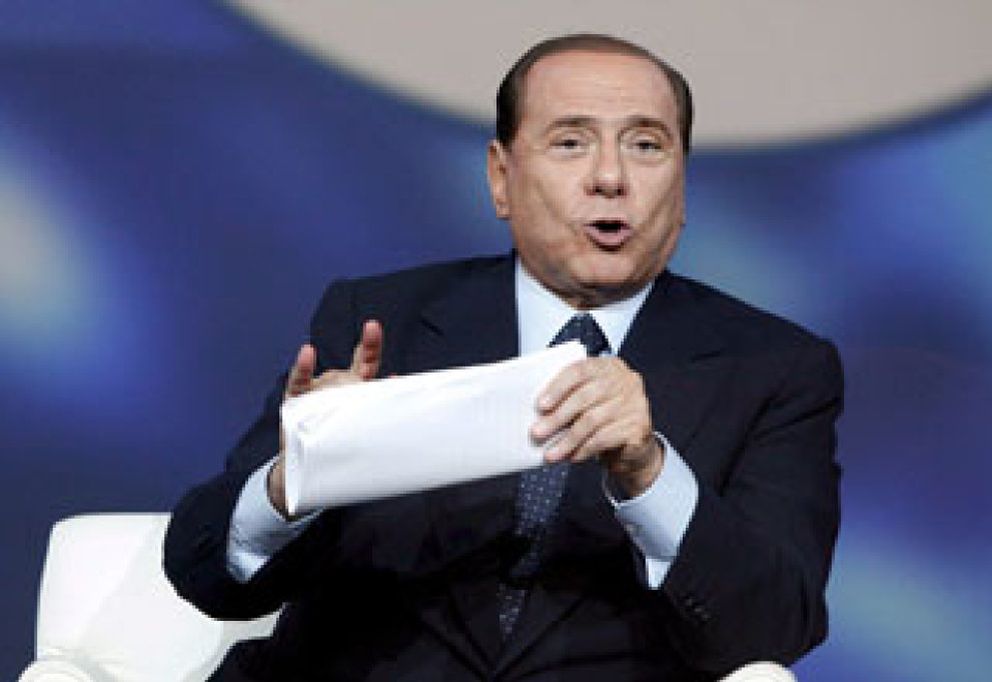 Foto: Berlusconi culpa a su esposa, a Kaká y a Noemí de sus resultados electorales