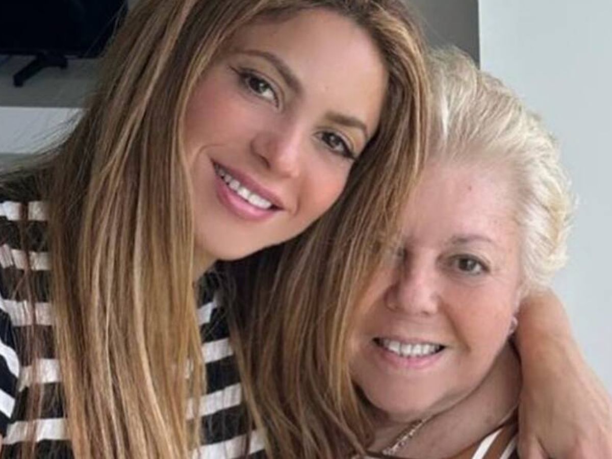 Foto: La cantante junto a su madre en una imagen de redes sociales. (Instagram/@Shakira)
