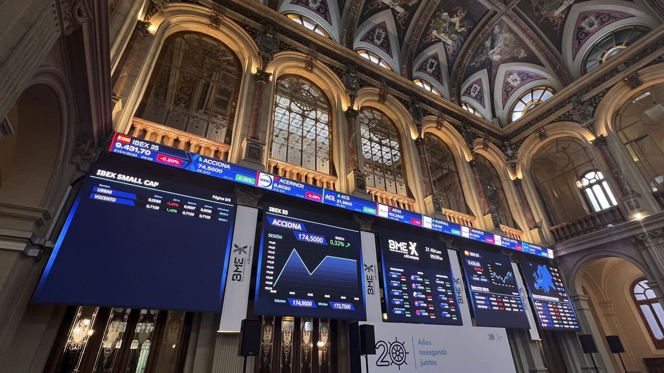 Foto: Sigue en directo toda la actualidad de la bolsa del Ibex 35 y las últimas noticias de Wall Street de hoy. Foto: EFE. 