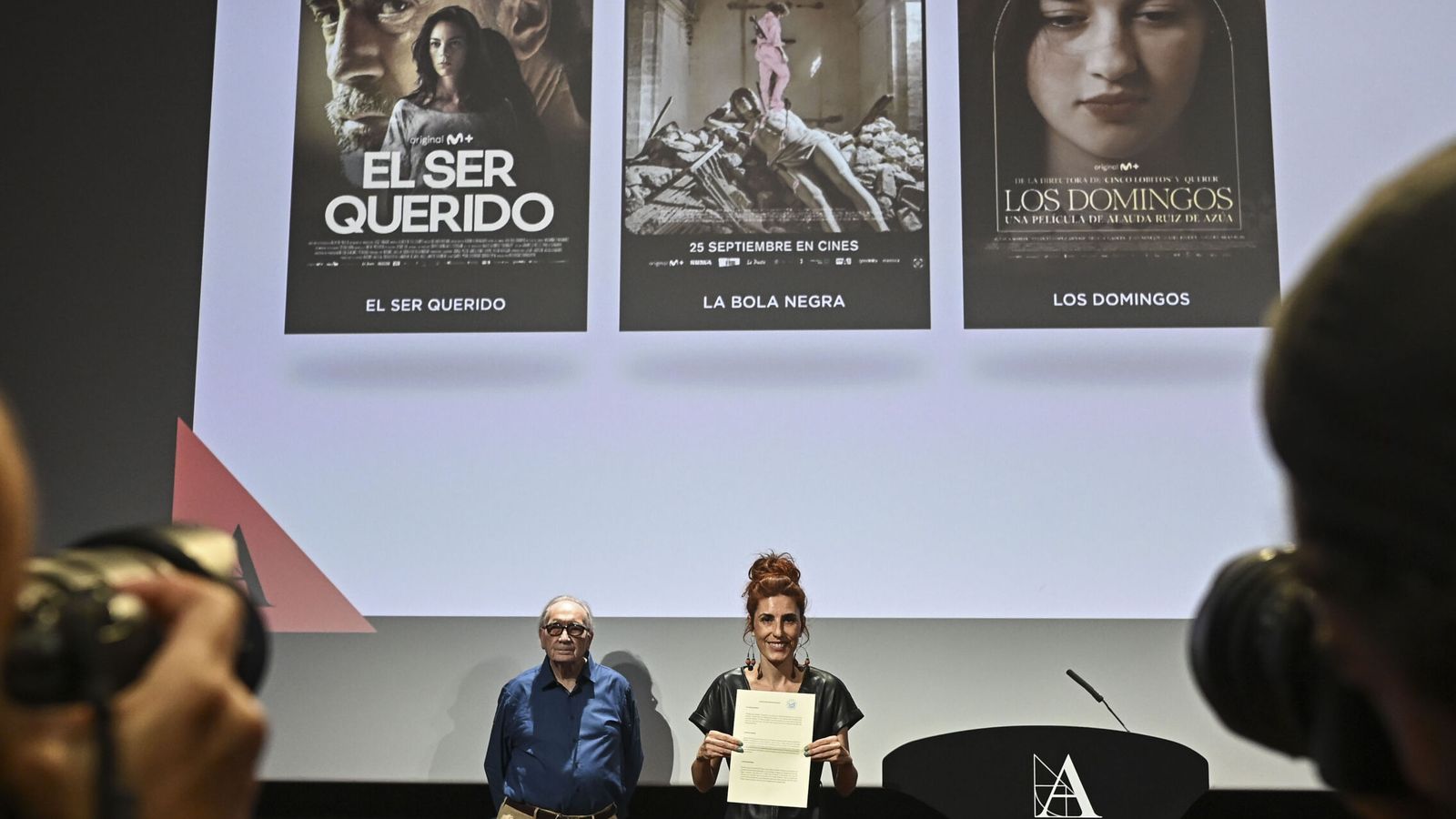 'La bola negra', 'El ser querido' y 'Los domingos': dónde puedes ver las tres películas preseleccionadas para los Premios Oscar