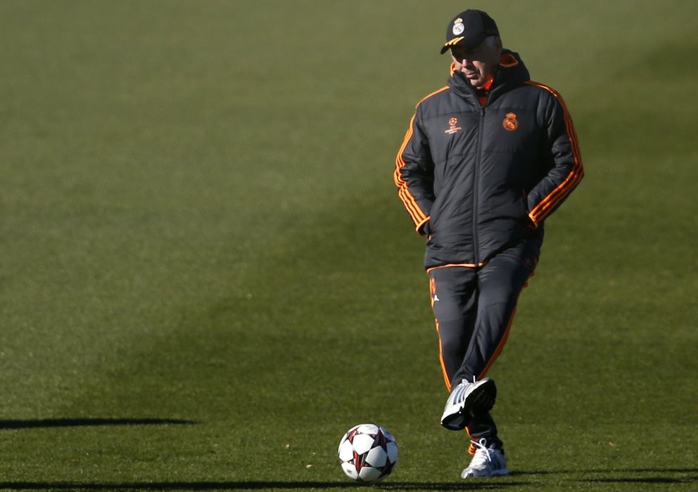 Foto: Carlo Ancelotti, durante un entrenamiento (Reuters)