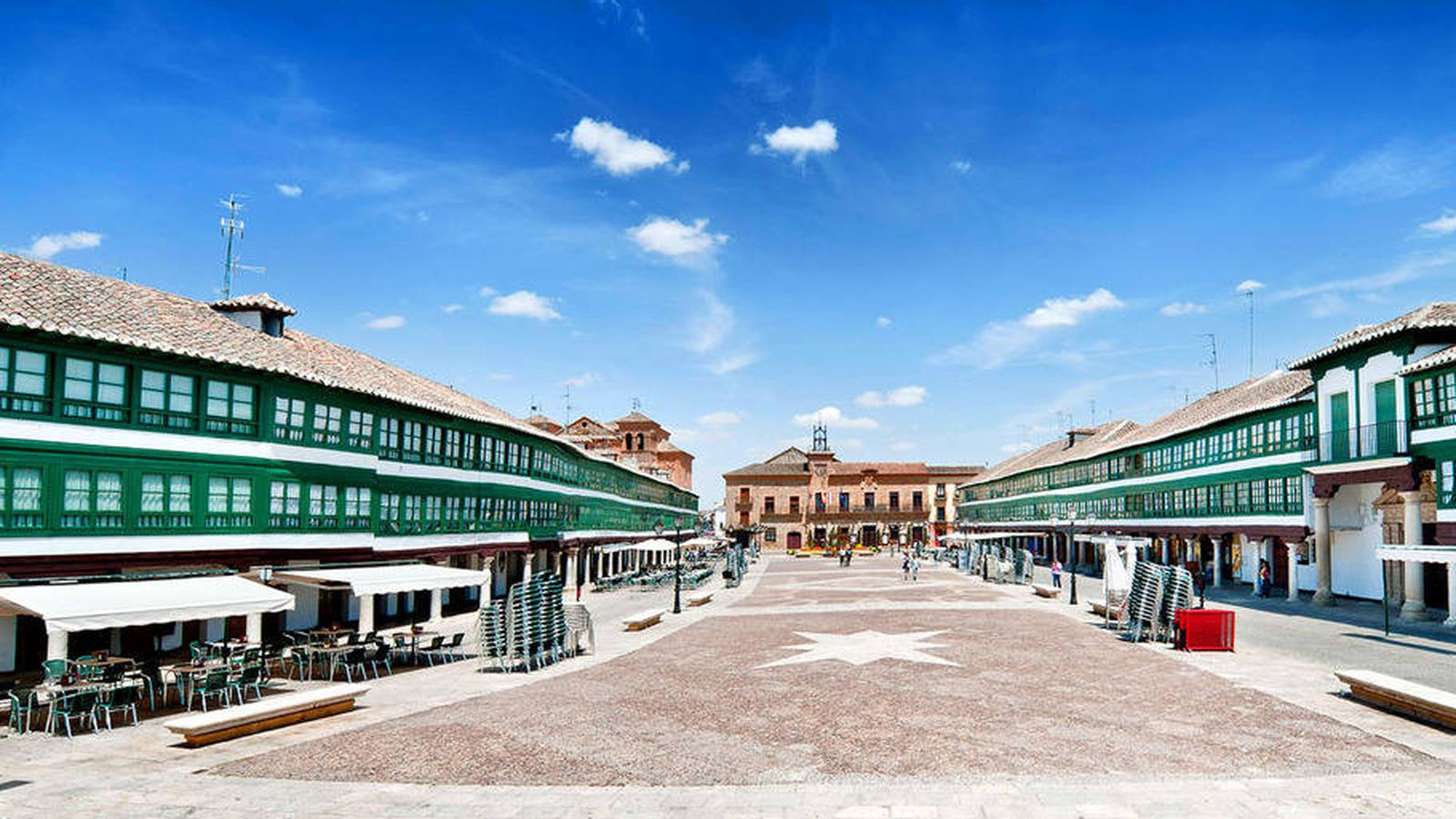 Foto: La plaza de Almagro es única y preciosa. (Foto: Turismo Castilla-La Mancha)