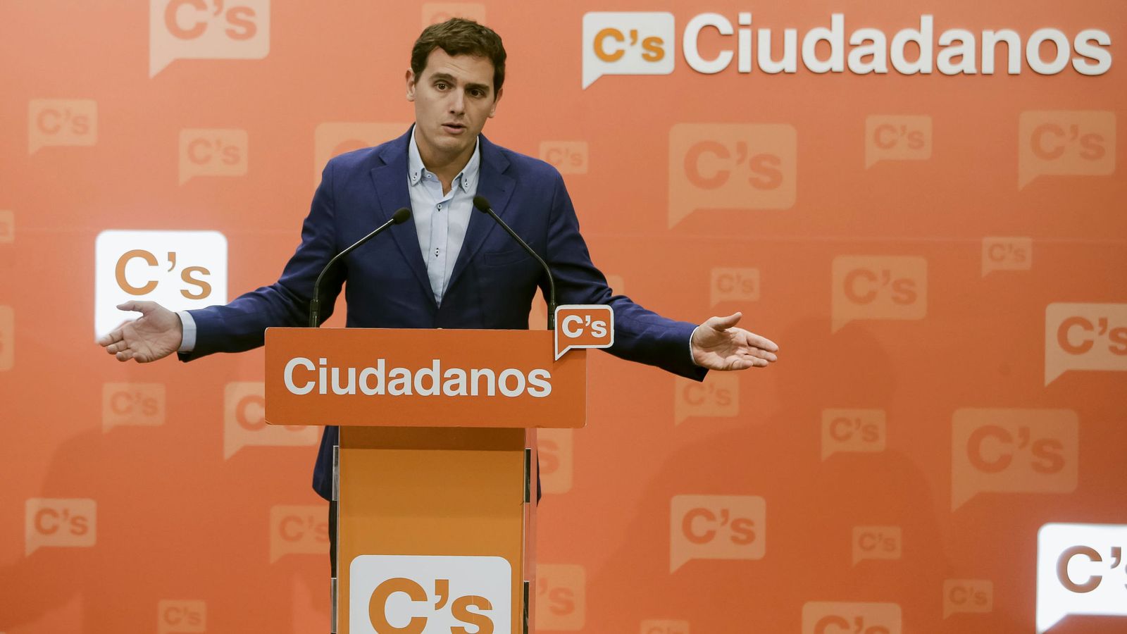 Foto: El líder de Ciudadanos, Albert Rivera, comparece en rueda de prensa en la sede del partido en Madrid este lunes. (EFE)