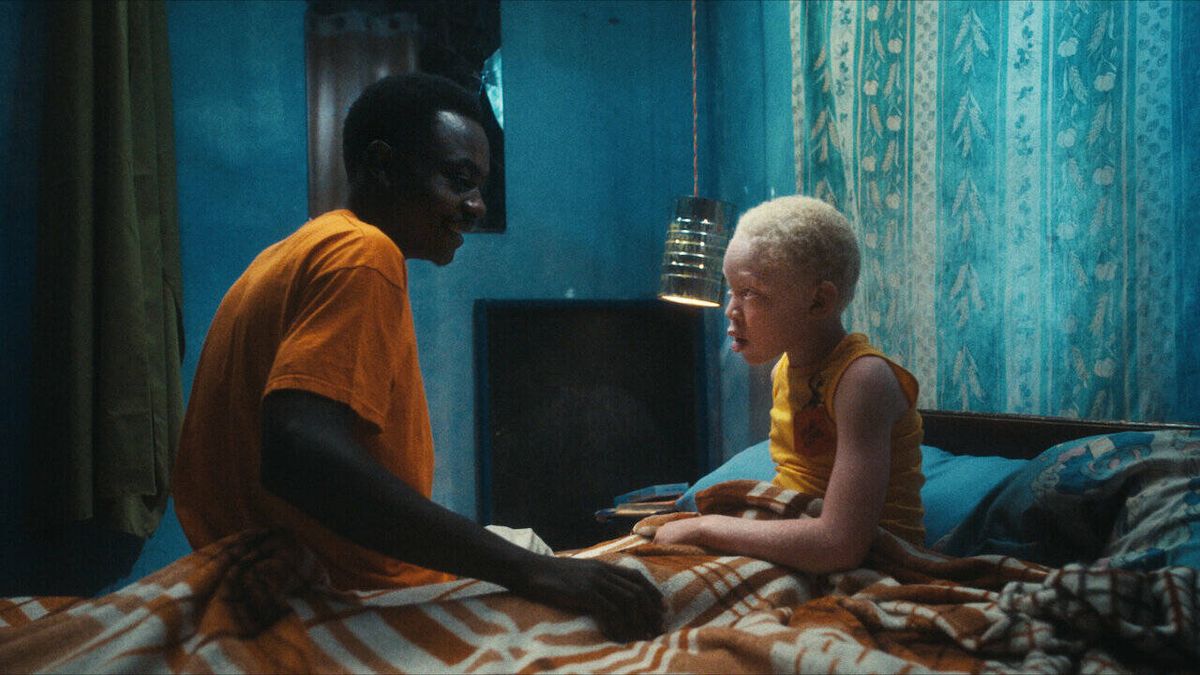 El estreno más sorprendente de Netflix: una película sobre un emotivo caso de albinismo en Africa