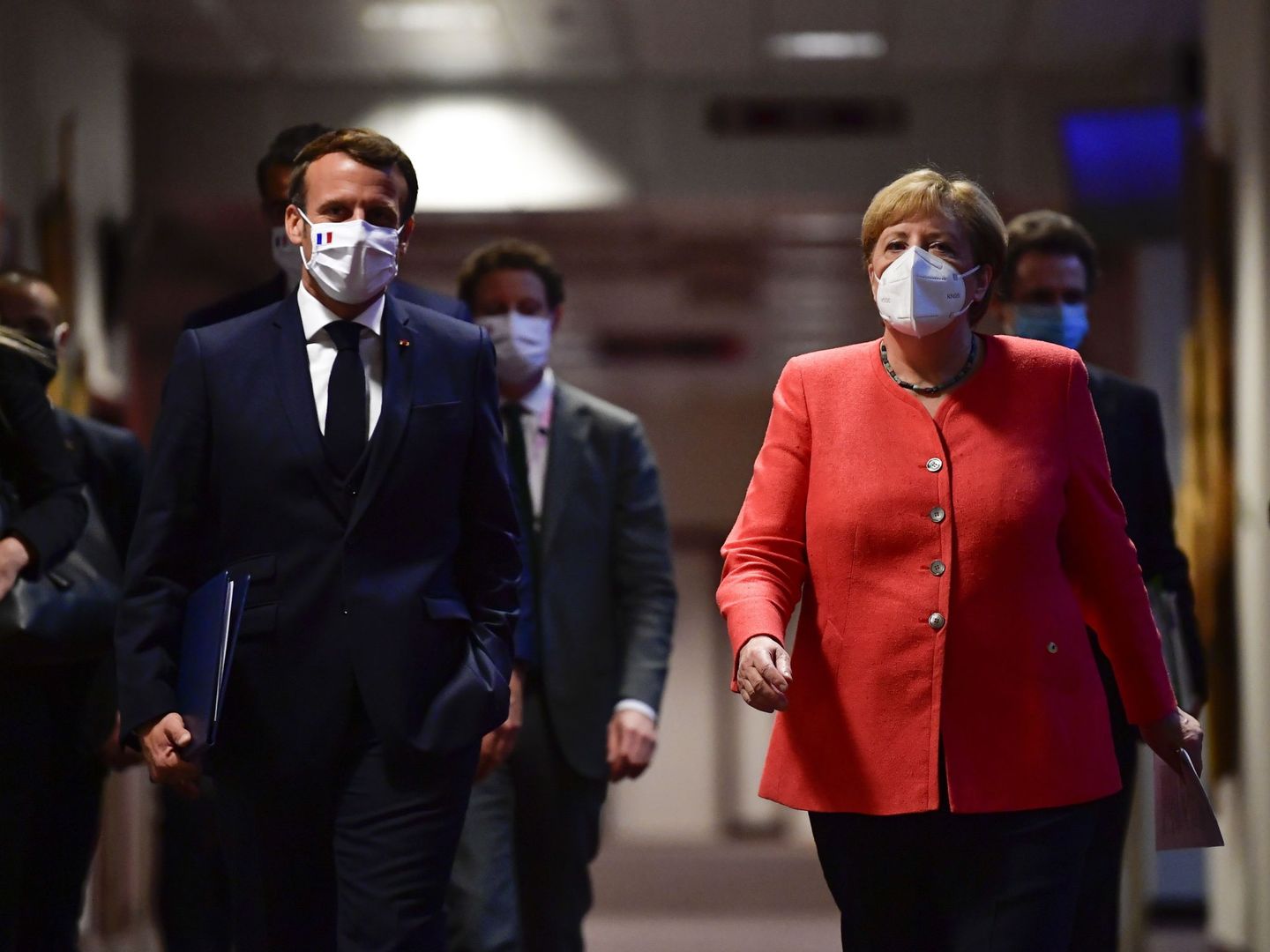 El presidente de Francia, Emmanuel Macron, y la canciller alemana, Angela Merkel. (EFE)