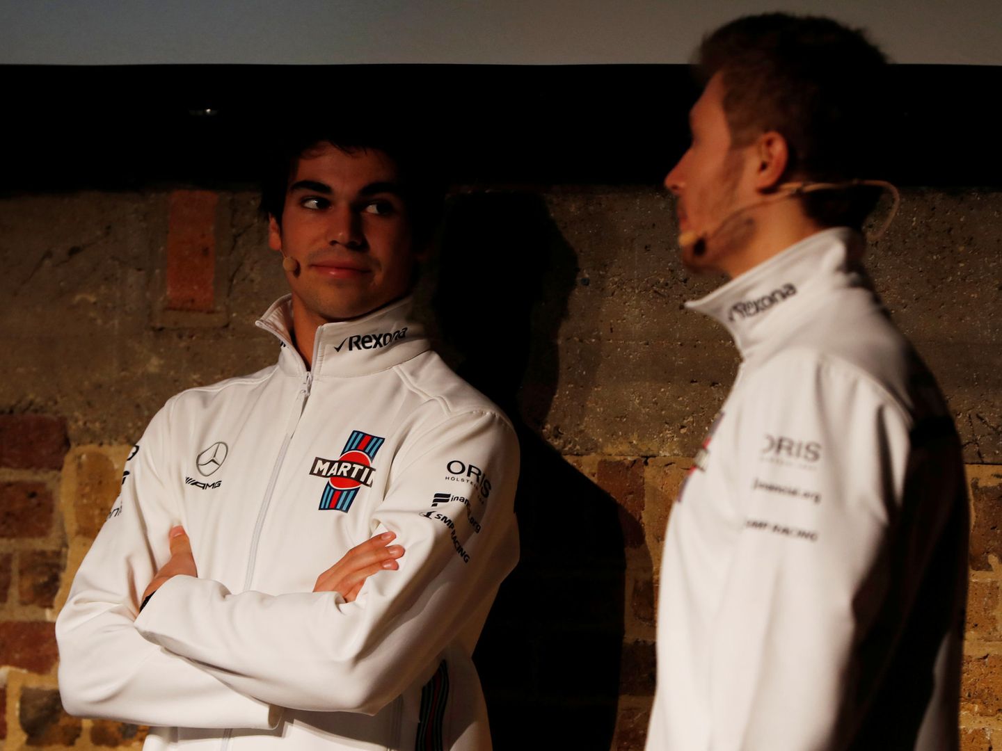 Stroll (i) y Sirotkin (d), los dos bisoños pilotos de Williams esta temporada. (Reuters)