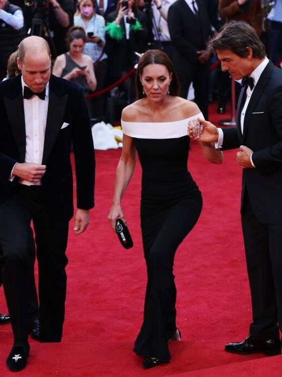 El príncipe Guillermo, Kate Middleton y Tom Cruise, en la alfombra roja de Leicester Square. (Getty)
