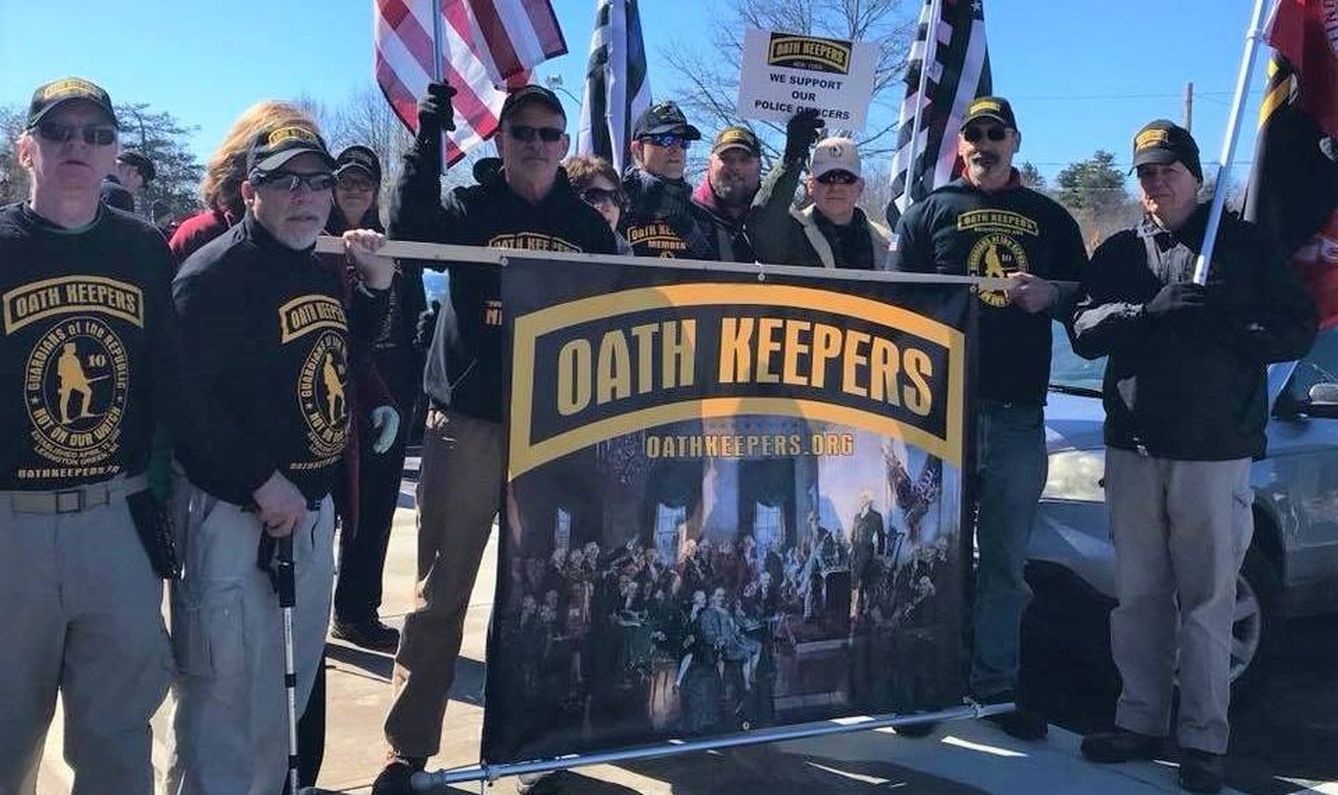 Imagen de un grupo de Oath Keepers, milicia ultra de EEUU. (oathkeepers.org)