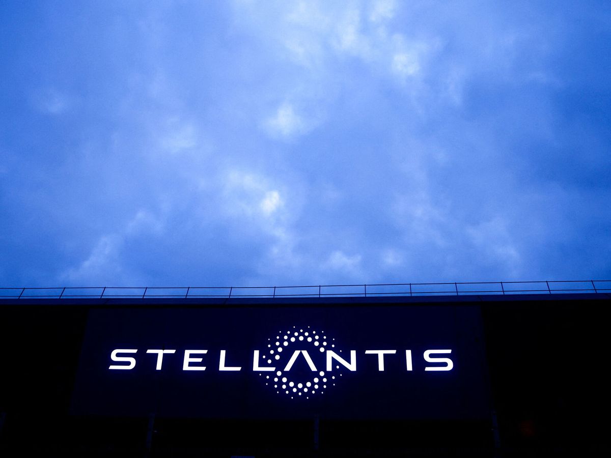 Foto: Logo de Stellantis. (Reuters/Gonzalo Fuentes)