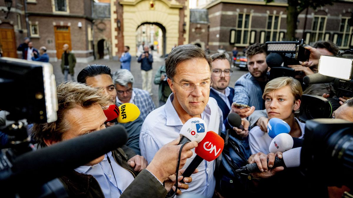 Las diferencias sobre el control del sistema de asilo rompen la coalición de centroderecha de Países Bajos