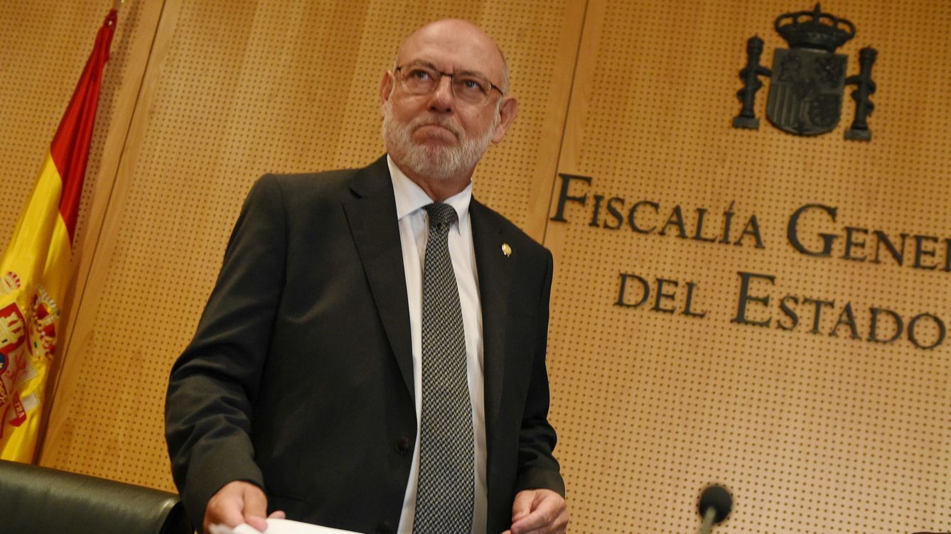 La Fiscalía se querella contra Puigdemont, el Govern y la Mesa por convocar el 1-O