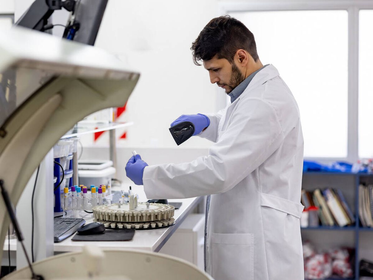 Foto: Los test para detectar múltiples cánceres se basan en el análisis del material genético. (iStock)