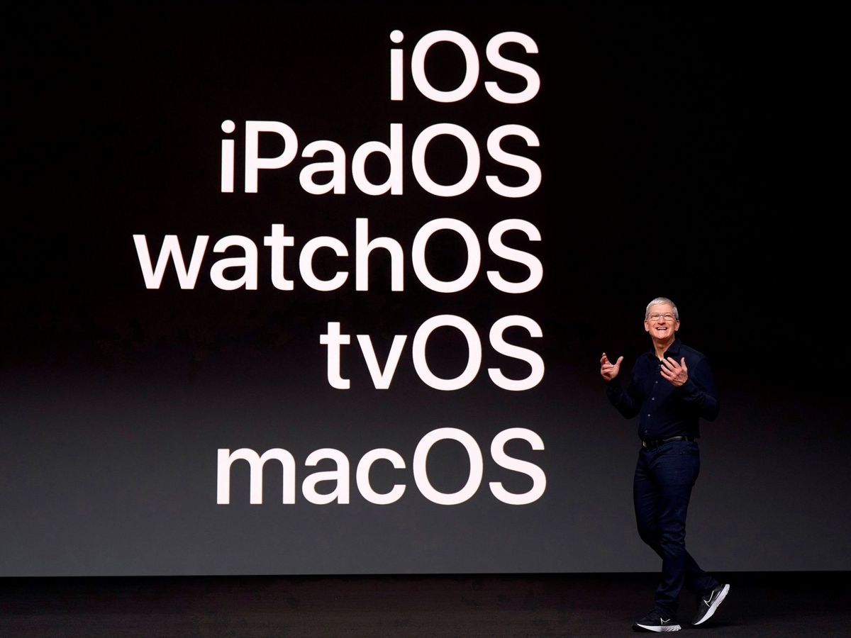 Foto: iOS 17 llegará pronto, pero muchos iPhones no lo recibirán (EFE/Brooks Kraft Apple)