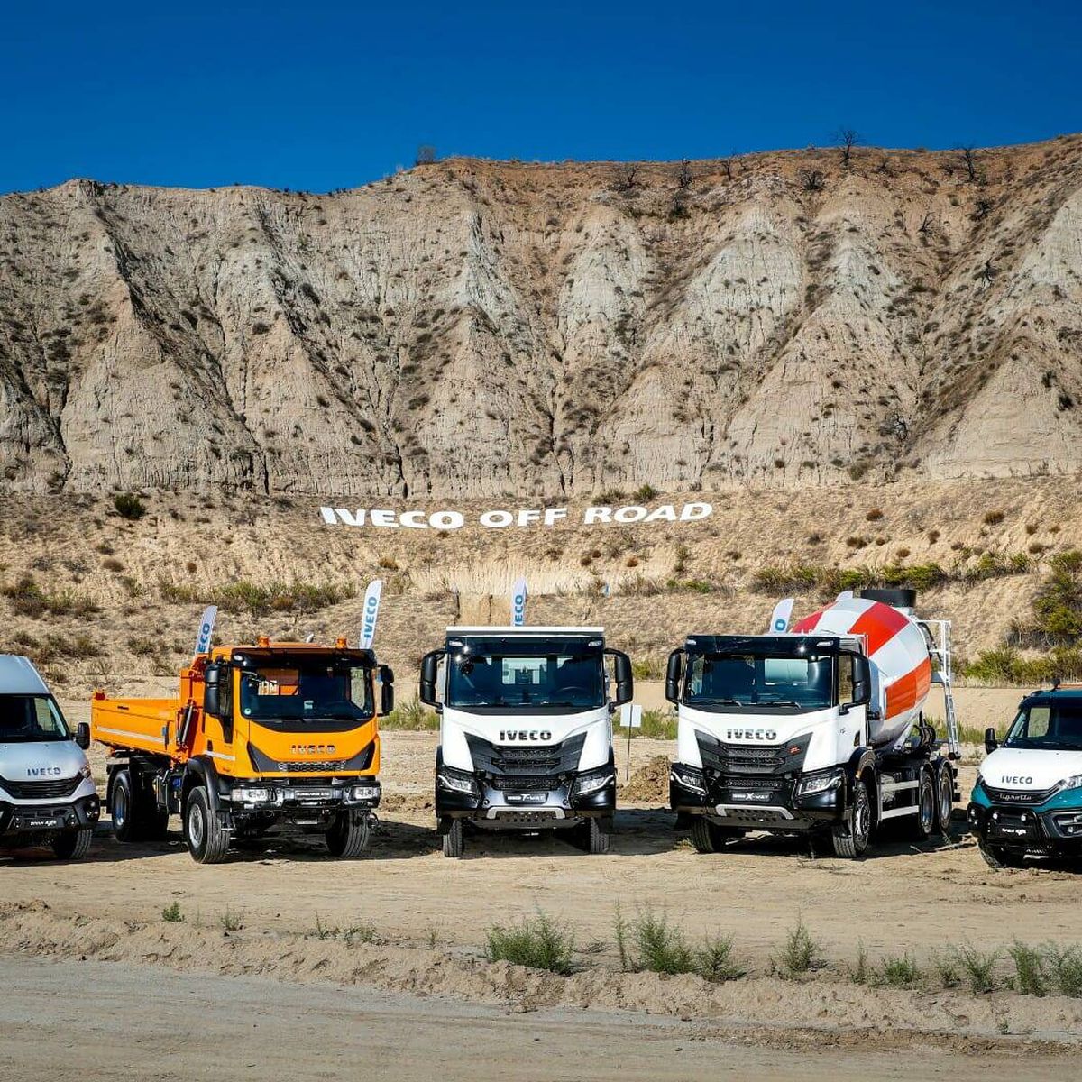 peor ignorancia Palabra Probamos la gama 'off road' de Iveco, desde la Daily hasta los camiones 6x6  más pesados