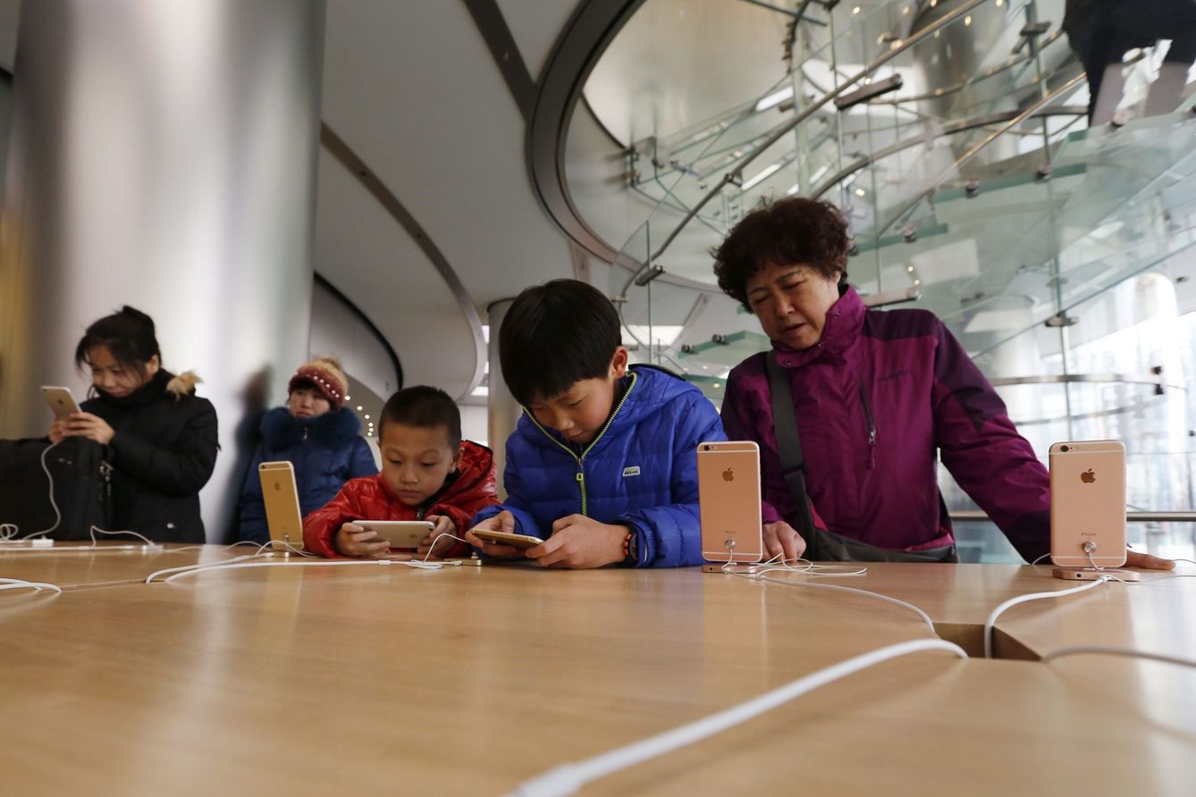 Tienda de Apple en China. (EFE)