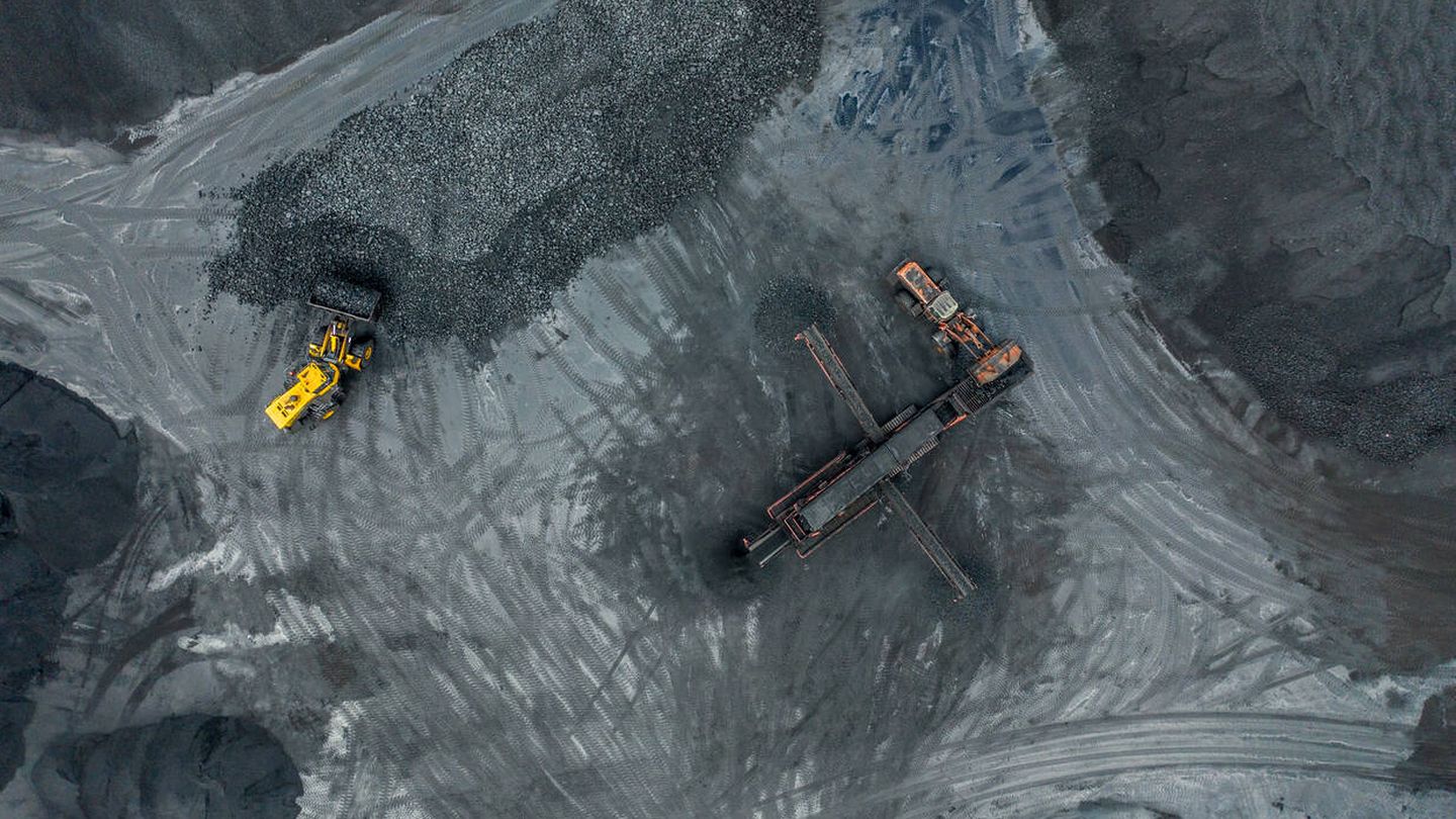 Coal mineral exploitation