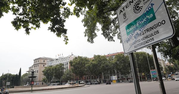 Foto: Señalización de Madrid Central en las calles de la capital. (EFE)