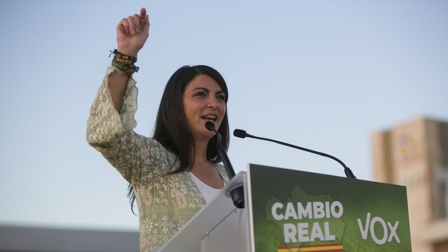 La candidata de VOX a la Junta de Andalucía, Macarena Olona. (EFE/Álvaro Cabrera)