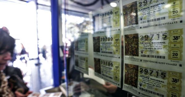 Foto: Décimos de lotería a la venta. (EFE)