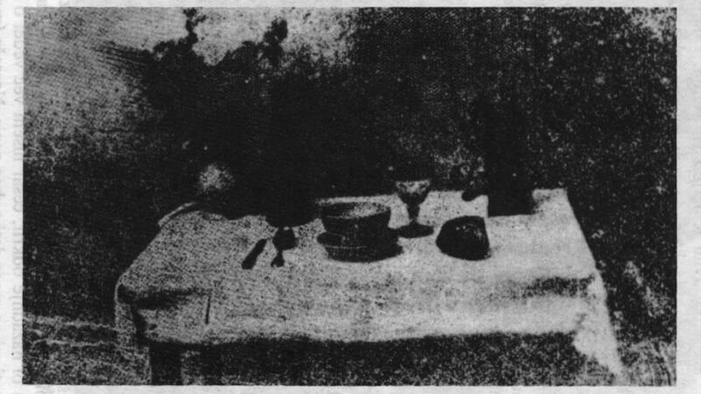 'La mesa puesta'. Fuente: Wikimedia