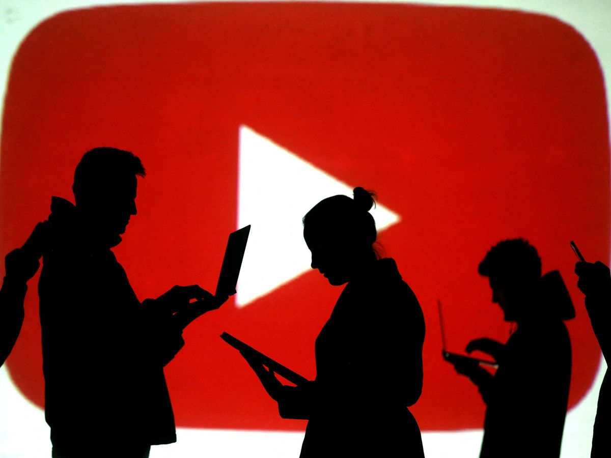 Foto: Cientos de millones de personas usan YouTube a diario (Reuters/Dado Ruvic)