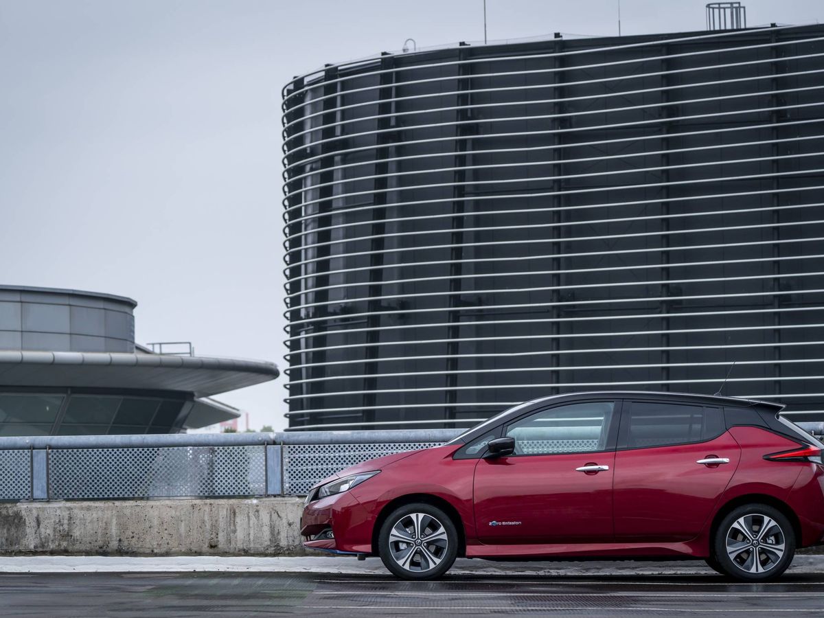 Foto: El Nissan Leaf fue el precursor de la movilidad eléctrica y por ello cero emisiones. 