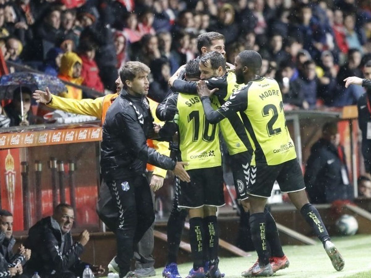 Foto: Jugadores del Tenerife celebran un gol. (Europa Press)