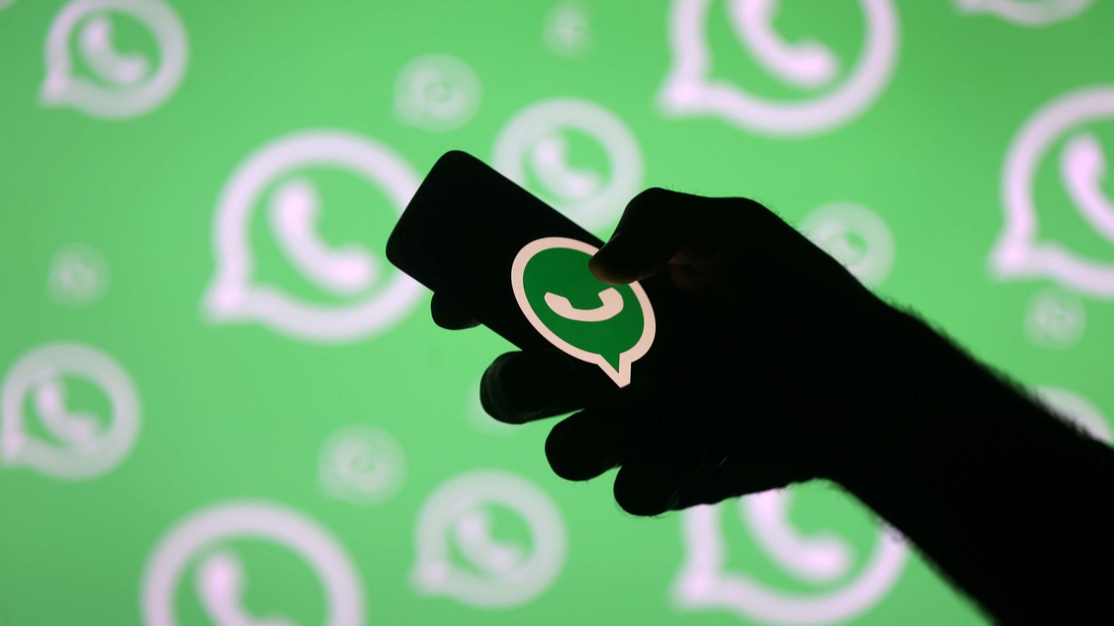 Foto: WhatsApp permitirá ver vídeos en tu móvil Android mientras chateas. (Reuters)