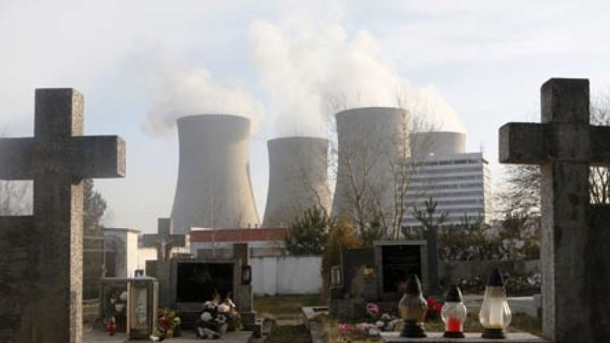 Un nuevo incendio afecta al reactor cuatro de la central de Fukushima