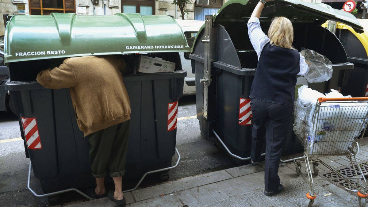 Turistas de la basura: lo único que les interesa de tu ciudad son los contenedores