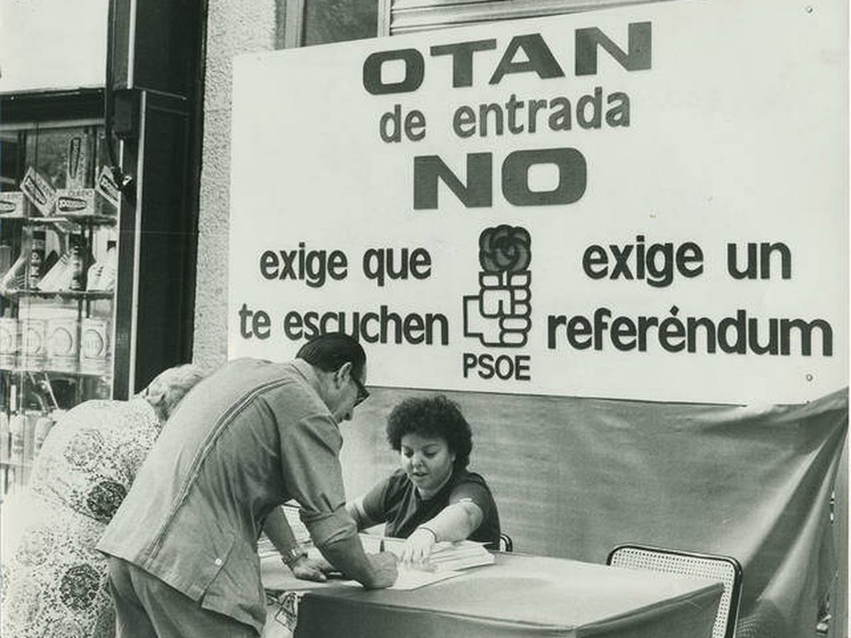 Foto: Campaña del PSOE en contra de la OTAN. (Imagen de archivo)