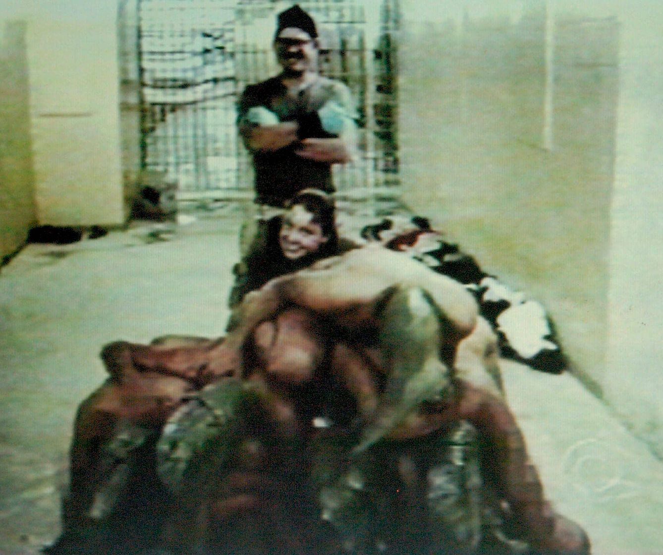 Imagen de las torturas en Abu Ghraib. (EFE)
