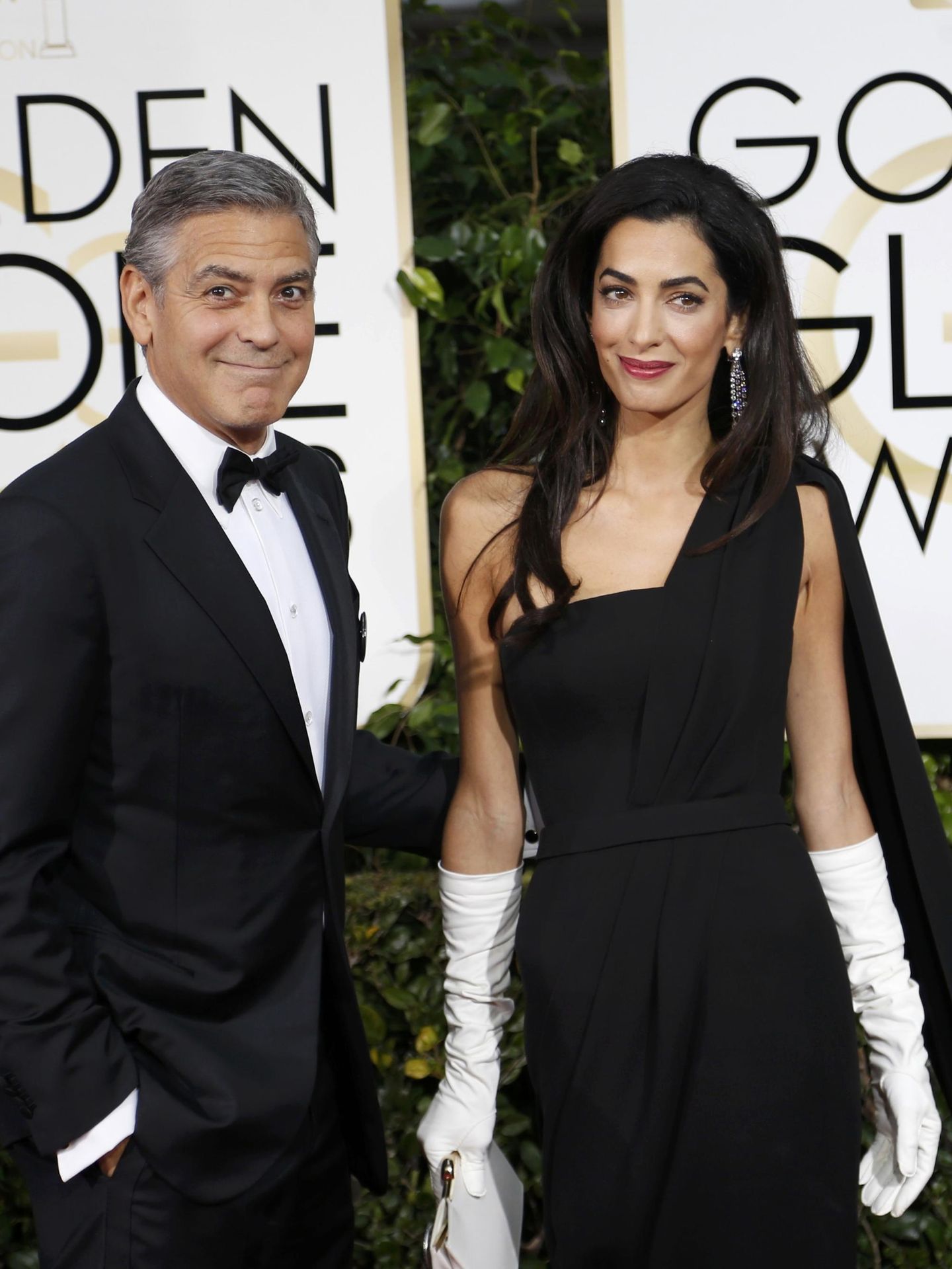 George Clooney y Amal Clooney, en la alfombra roja de los Globos de Oro de 2015. (Reuters/Mario Anzuoni)