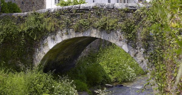 Foto: El Puente del Pasatiempo, en la localidad gallega de Mondoñedo. (Turismo Galicia)