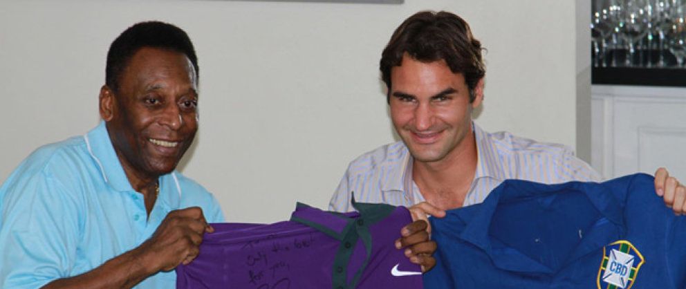Foto: Federer y Pelé intercambian sus camisetas