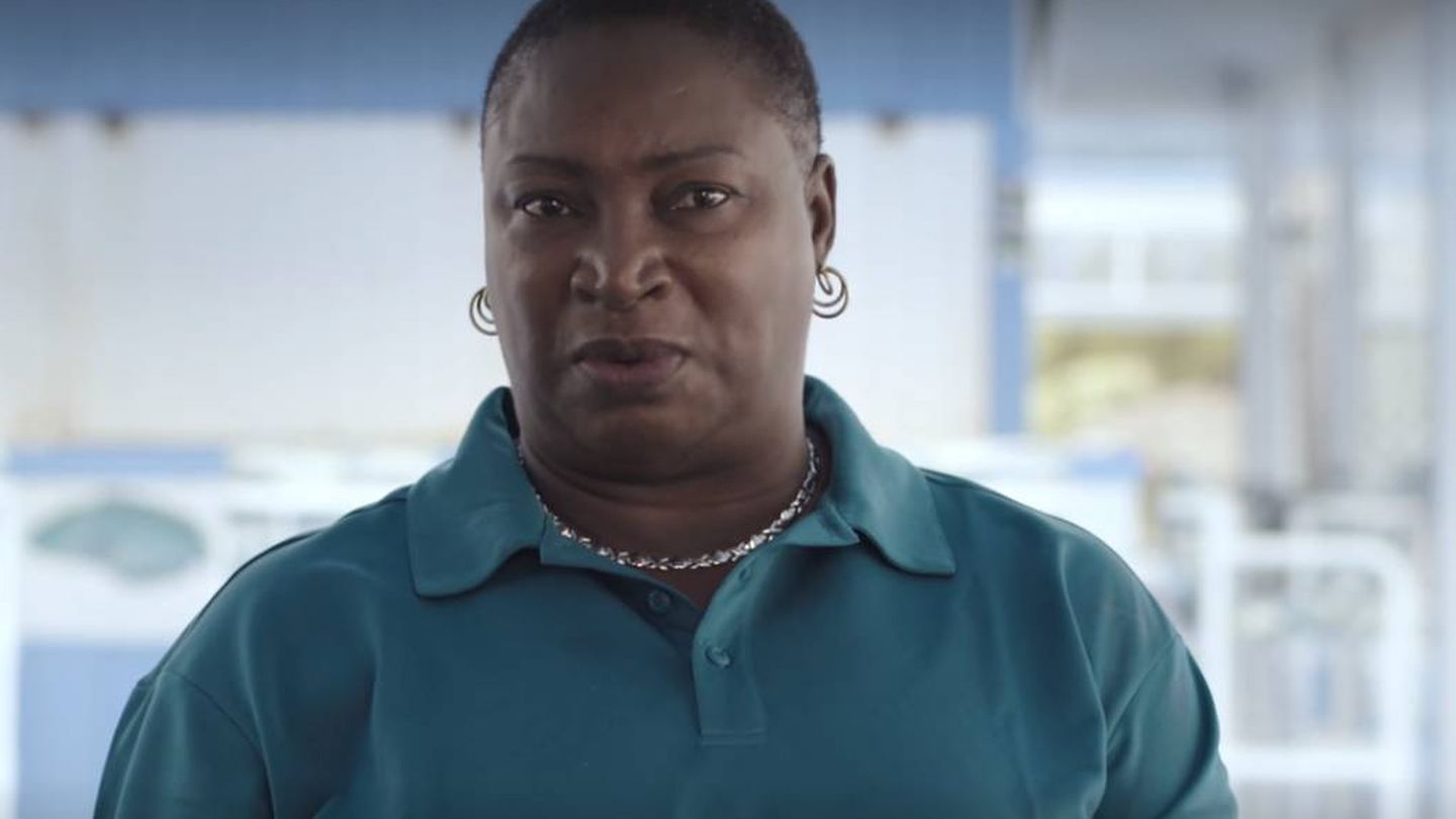 La mujer bahameña a la que McFarland le dejó a deber más de 40.000 euros. (Netflix)