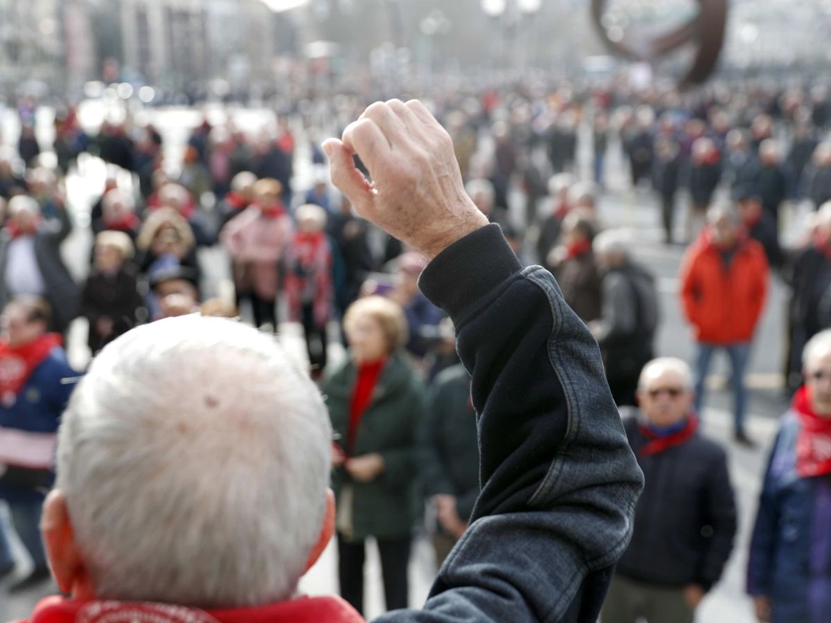 Foto: Pensionistas se concentran en bilbao