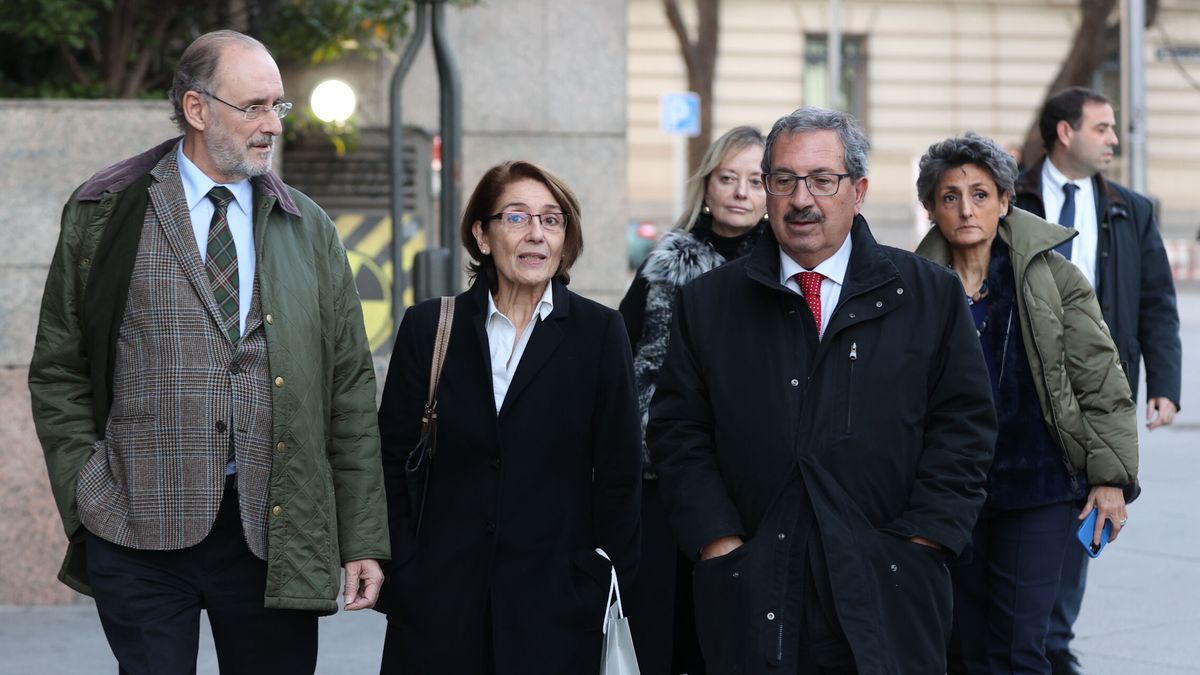 Cuatro vocales progresistas del CGPJ aplazan la decisión sobre su renuncia al martes