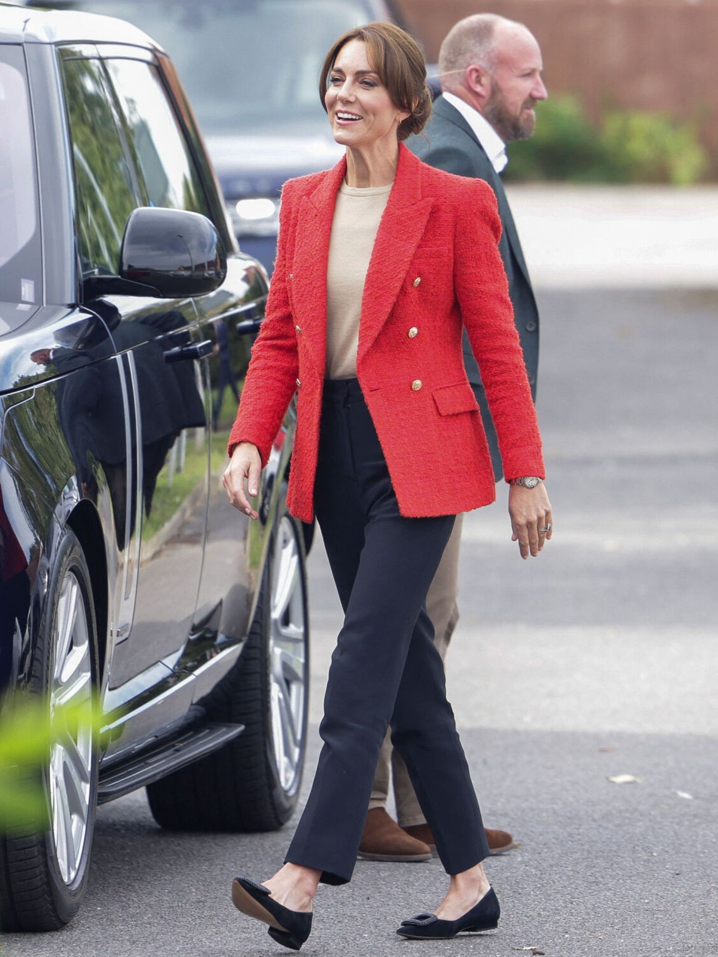 Kate Middleton con chaqueta roja de Zara. (Reuters)