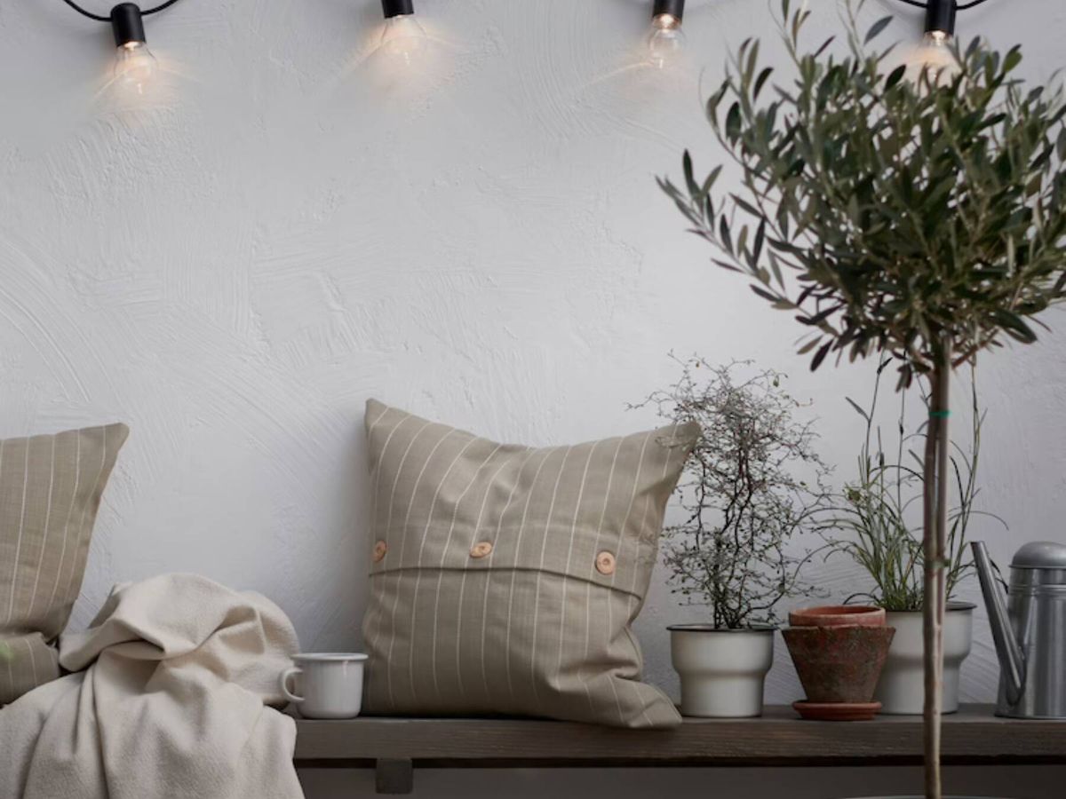 Foto: Incorpora los tejidos naturales a tu hogar con estas fundas para cojines de Ikea. (Cortesía)