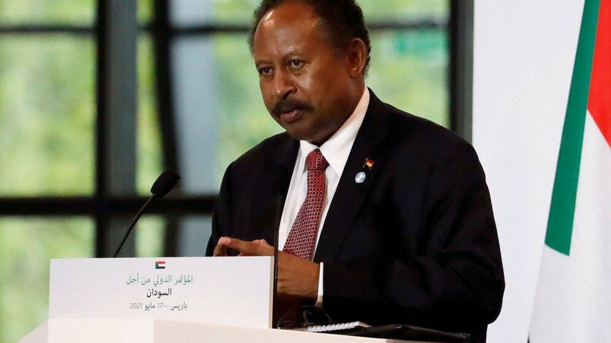 El primer ministro derrocado en Sudán volverá al poder tras un acuerdo con los militares