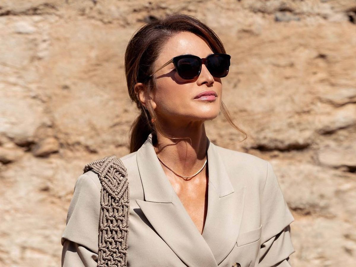 Foto: Rania de Jordania, con gafas de sol. (Instagram: @queenrania)