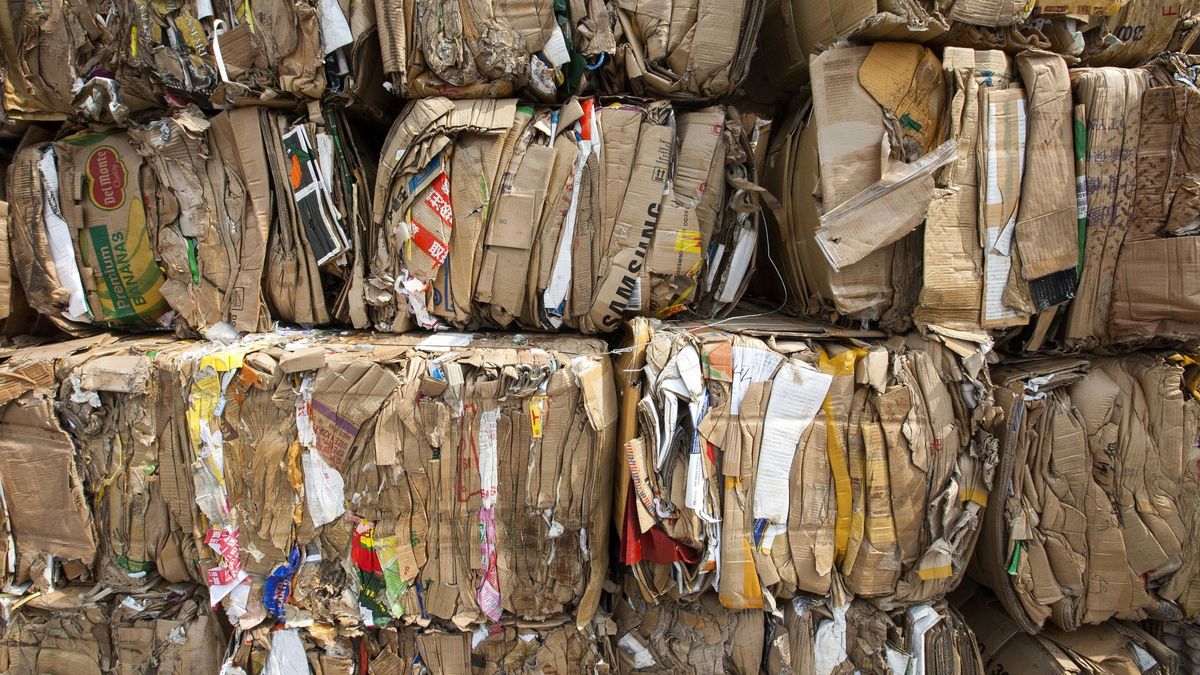 Polémica: el reciclaje del cartón en España puede irse al traste