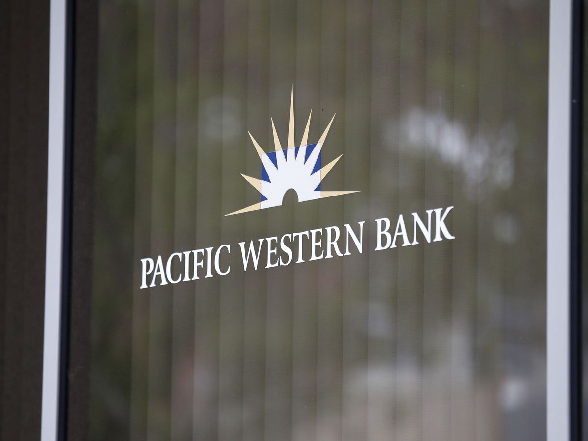 Foto:  Pacific Western Bank en California. (EFE/Caroline Brehman)