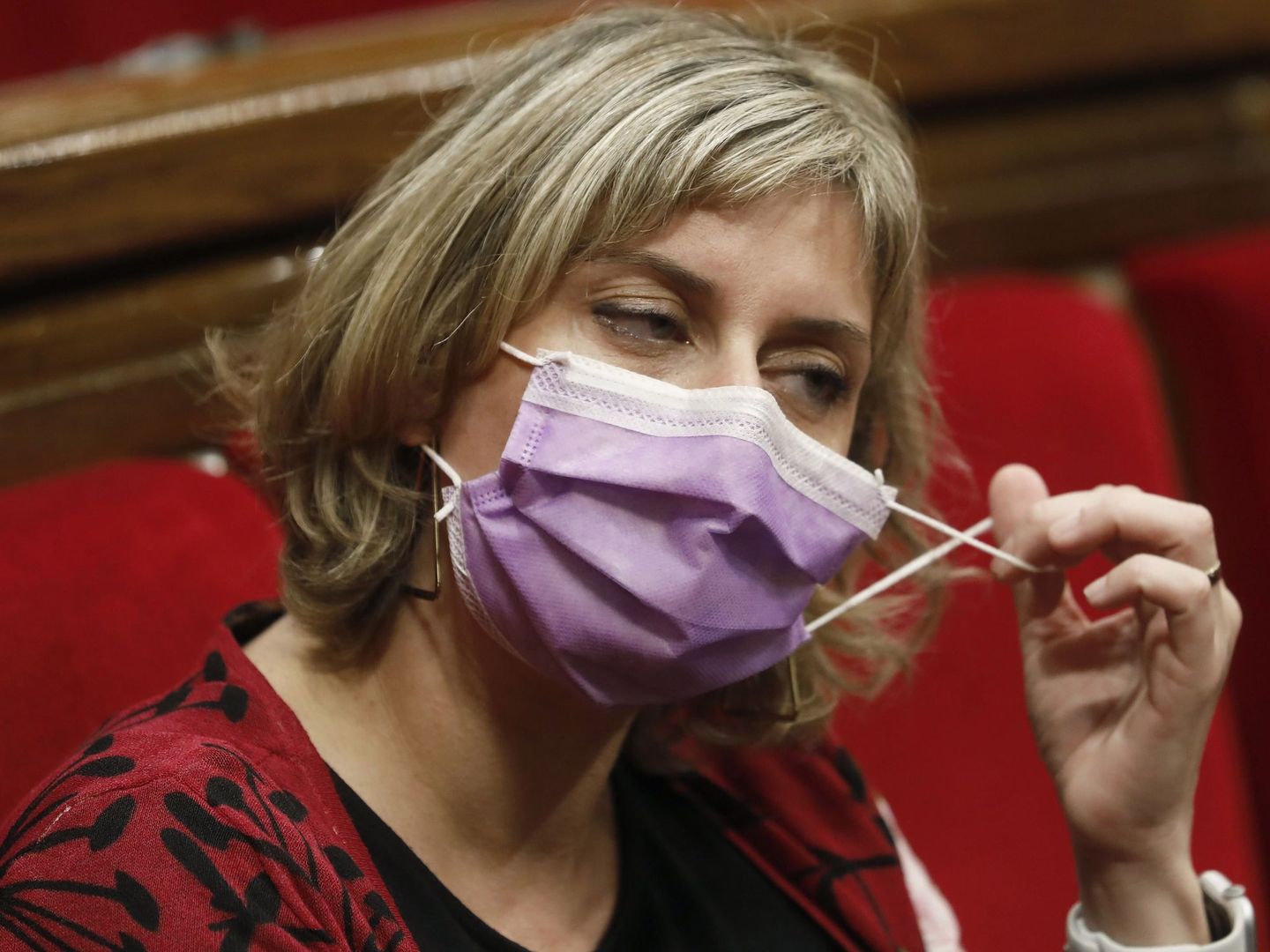 La 'consellera' de Salud, Alba Vergés, durante la sesión de control al Gobierno catalán. (EFE)