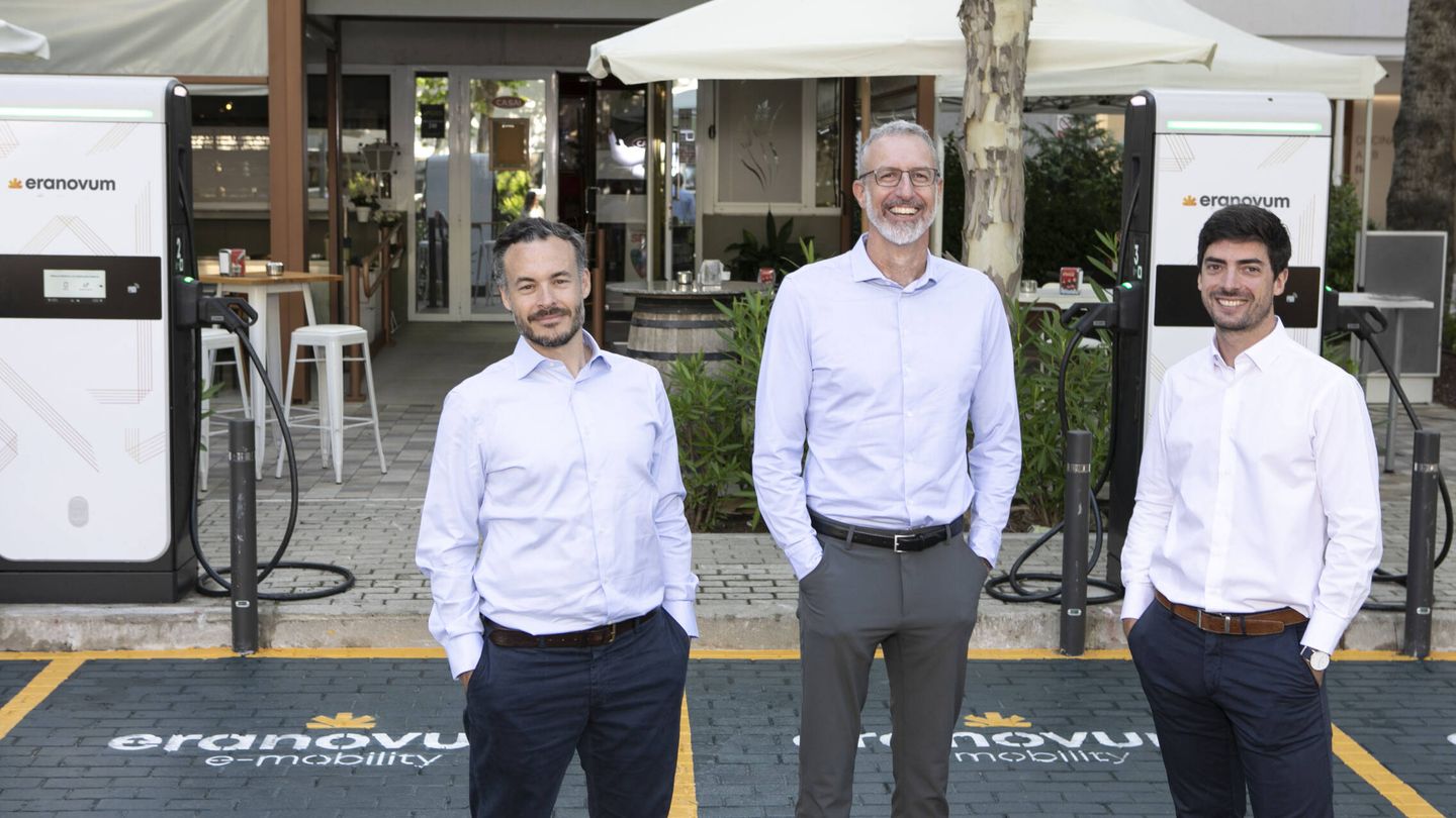 Los tres socios de Eranovum, de izquierda a derecha: José Luis Aguirre, Guy Sahar Yames y David Vallespín.